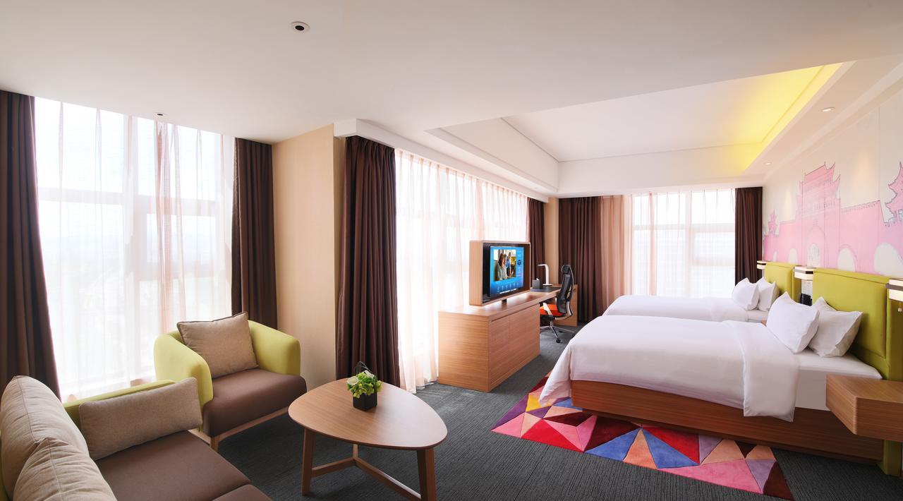 Hampton By Hilton Qujin Hotel Qujing Esterno foto