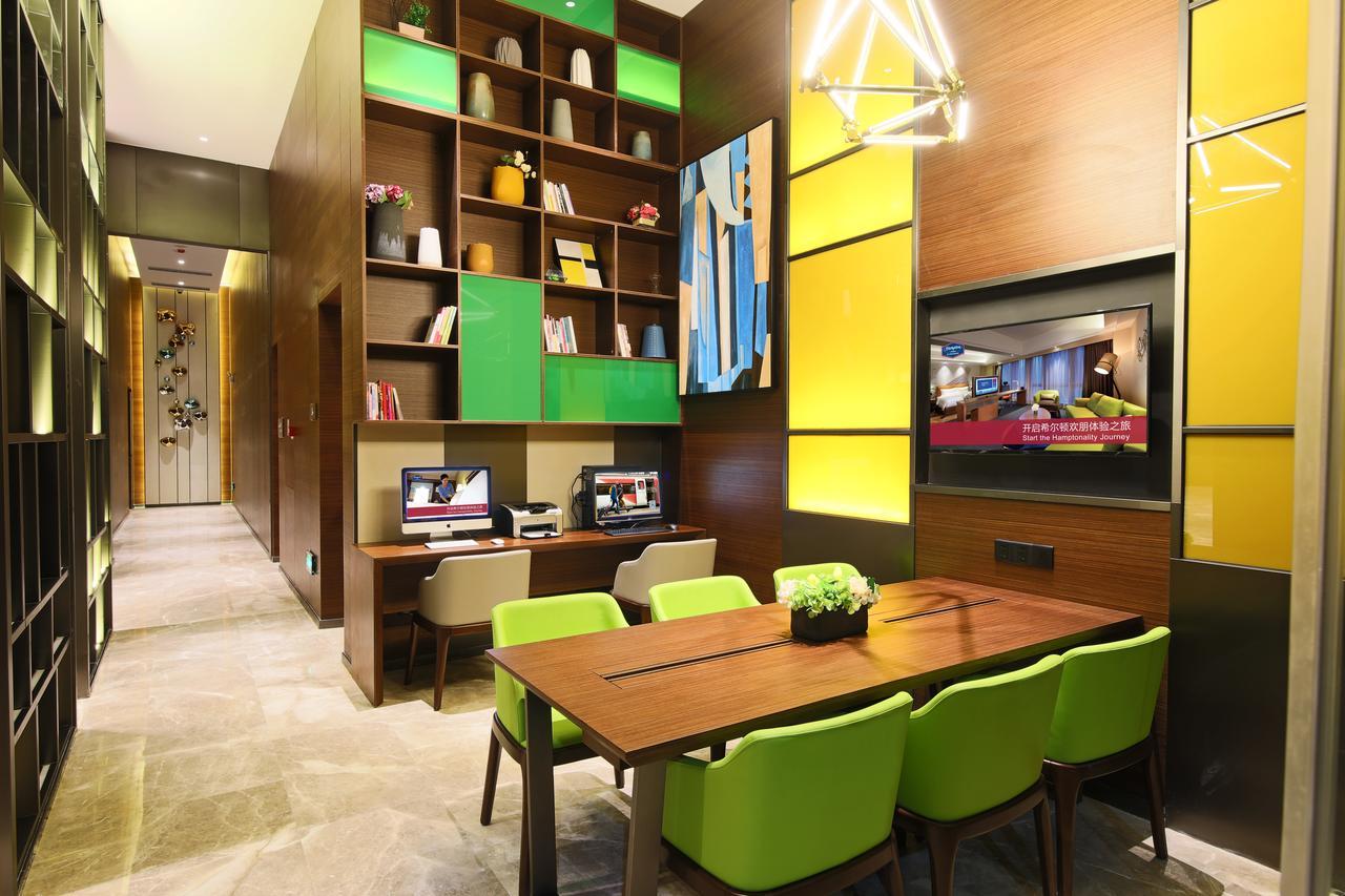 Hampton By Hilton Qujin Hotel Qujing Esterno foto